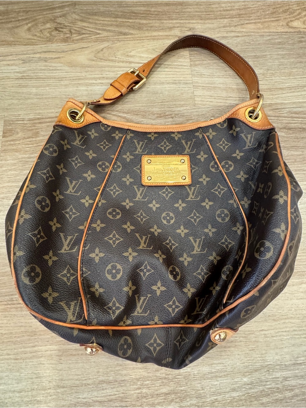 Louis Vuitton Brown Monogram Shoulder Hobo Bag with Tan Trim *Authenticated